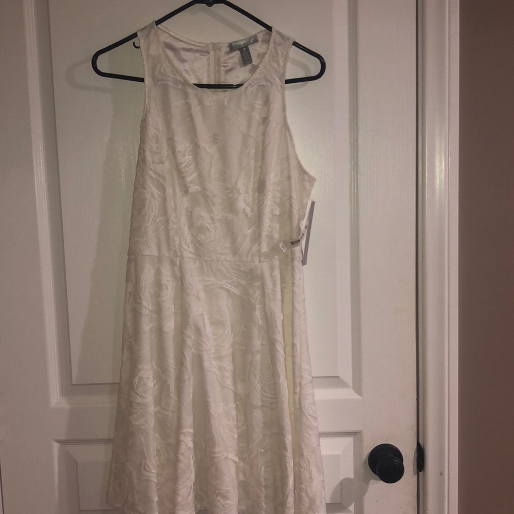 White pattern dress